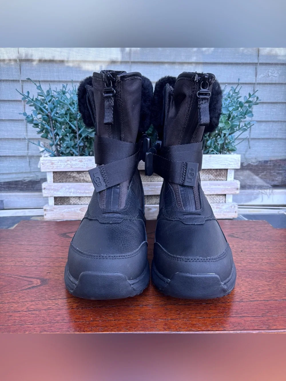 UGG Tahoe Women's Snow Boot